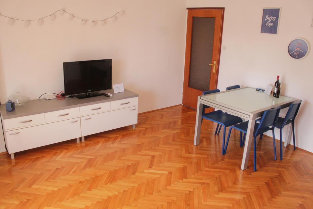 Duplex Appartment Luna Крк Екстер'єр фото